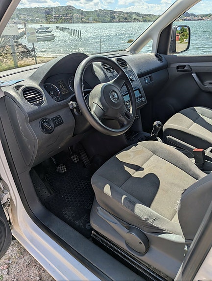 Volkswagen Caddy Maxi 4 of 10