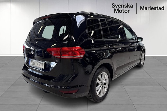 Volkswagen Touran 4 of 15