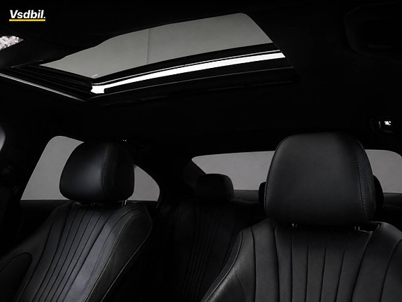 Mercedes-Benz CLS450 12 of 26