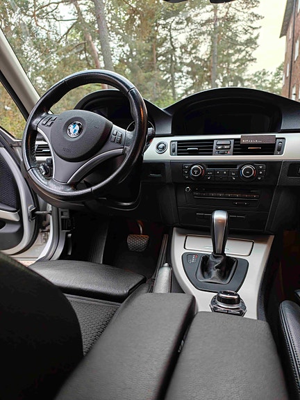 BMW 320d 11 of 22