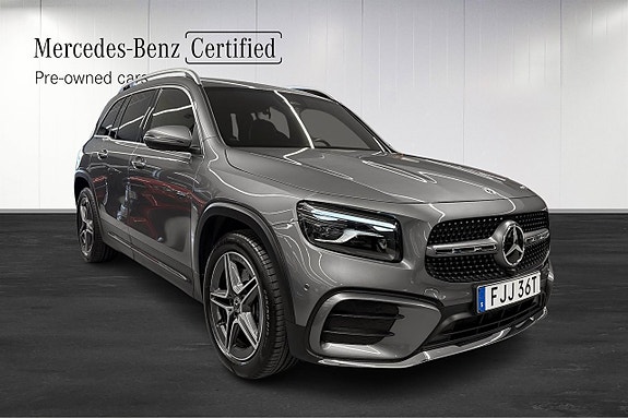 Mercedes-Benz GLB220 d 2 of 11