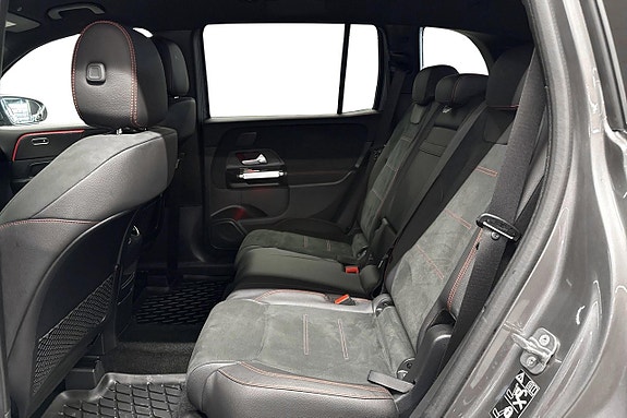Mercedes-Benz GLB220 d 10 of 11