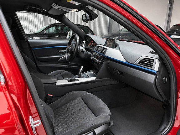 BMW 318d 13 of 13