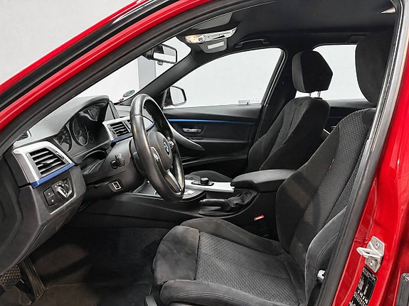 BMW 318d 9 of 13