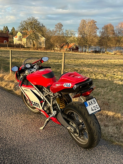 Ducati 749 4 of 5