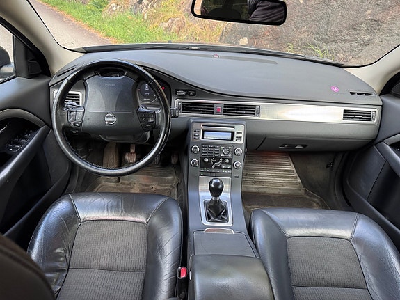 Volvo V70 6 of 7