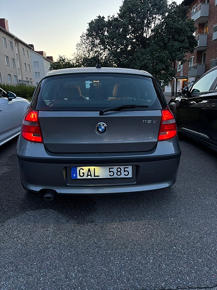 BMW 116d 4 of 11