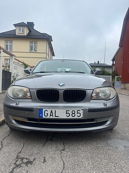 BMW 116d 5 of 11