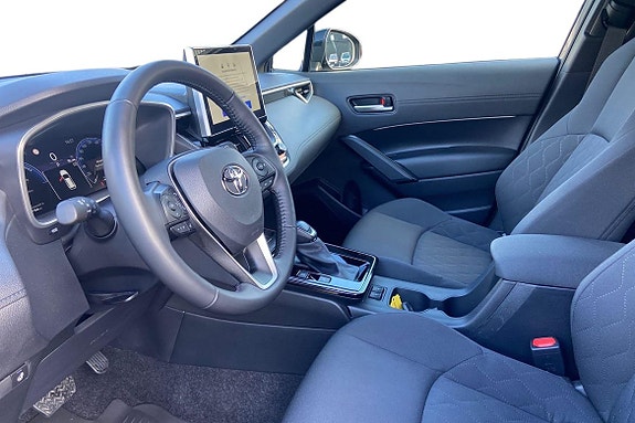 Toyota Corolla Cross 14 of 21