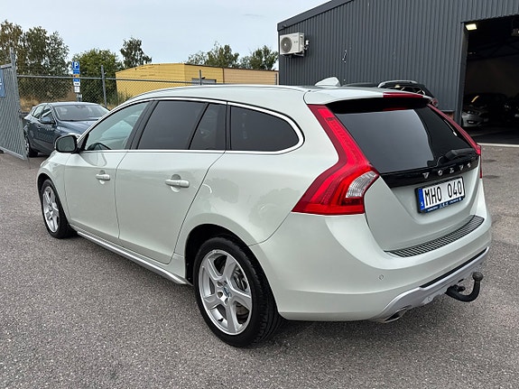 Volvo V60 8 of 30