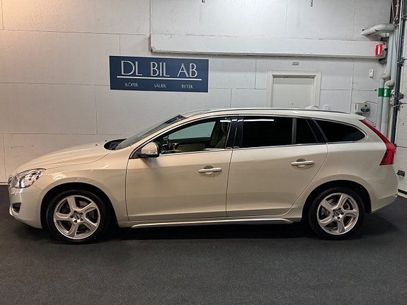 Volvo V60 28 of 30