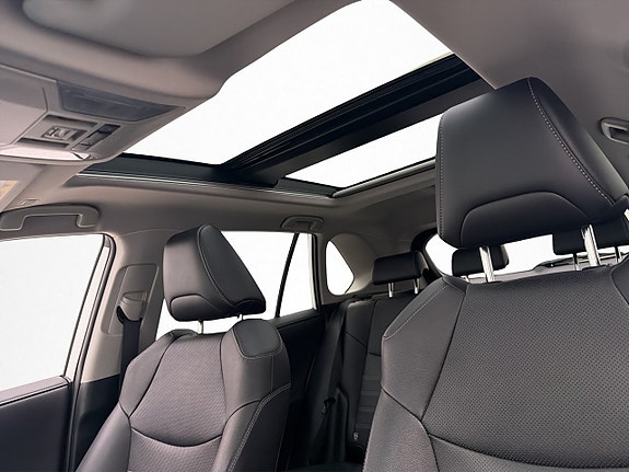 Toyota RAV4 18 of 30