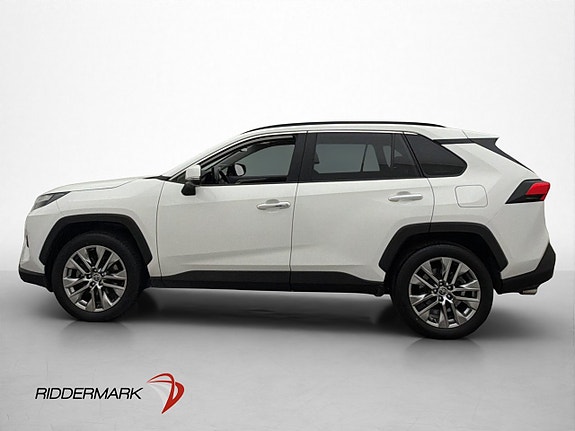 Toyota RAV4 4 of 30