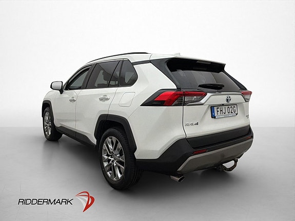 Toyota RAV4 5 of 30