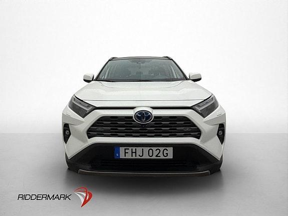 Toyota RAV4 2 of 30