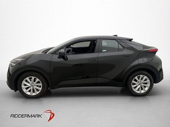 Toyota C-HR 4 of 30