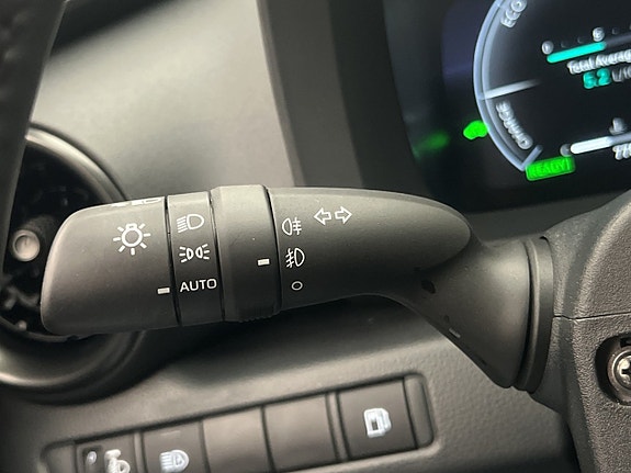 Toyota C-HR 25 of 30