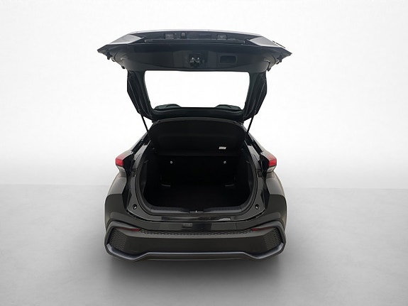 Toyota C-HR 24 of 30