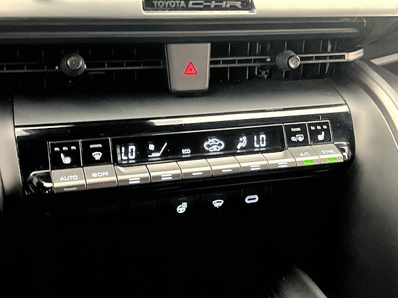 Toyota C-HR 19 of 30