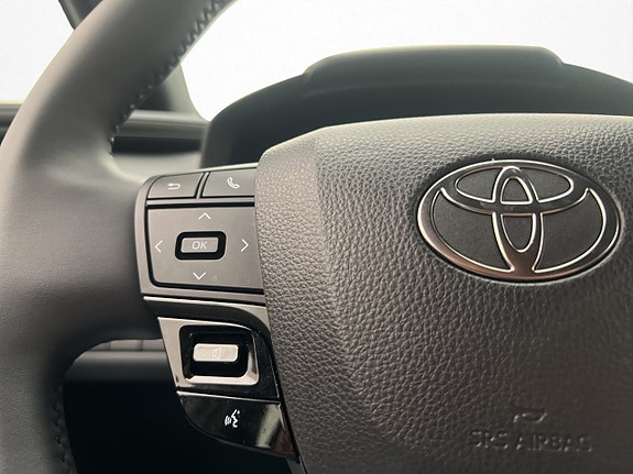 Toyota C-HR 13 of 30