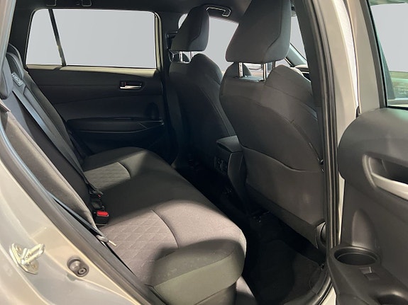 Toyota Corolla Cross 7 of 27