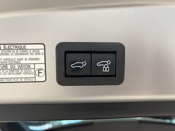 Toyota Corolla Cross 23 of 27