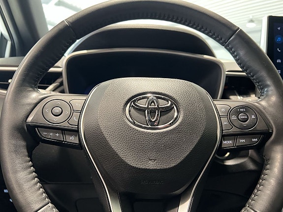 Toyota Corolla Cross 13 of 27