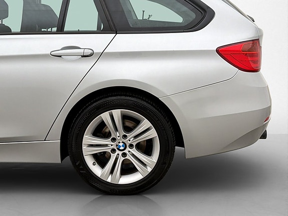 BMW 320 27 of 30
