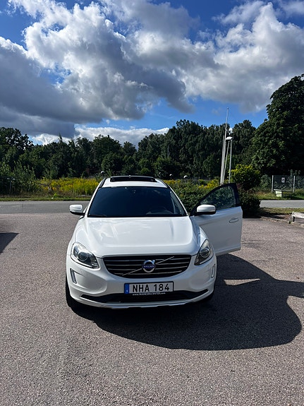 Volvo XC60 4 of 6