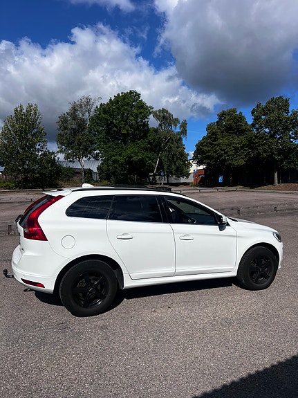 Volvo XC60 5 of 6