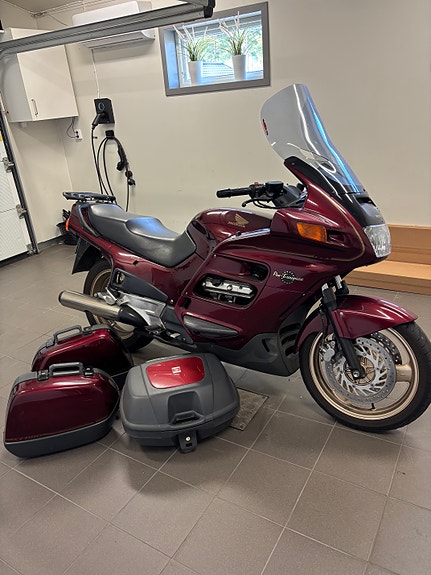 Honda ST1100 Pan-European 2 of 3