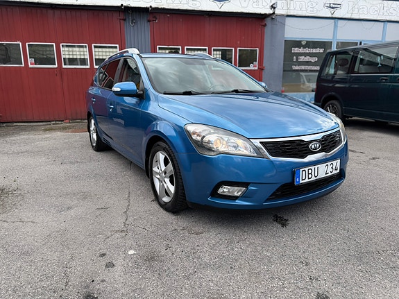 Kia Ceed 4 of 9