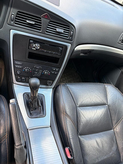 Volvo S60 14 of 25