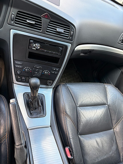 Volvo S60 13 of 25