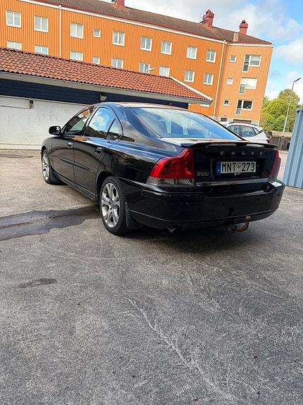 Volvo S60 2 of 25