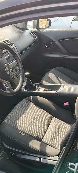 Toyota Avensis 10 of 14