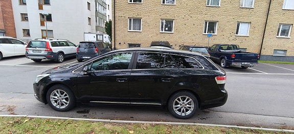 Toyota Avensis 5 of 14