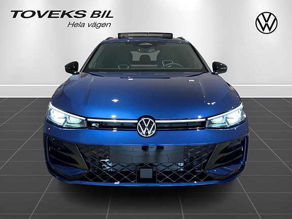 Volkswagen Passat 5 of 19