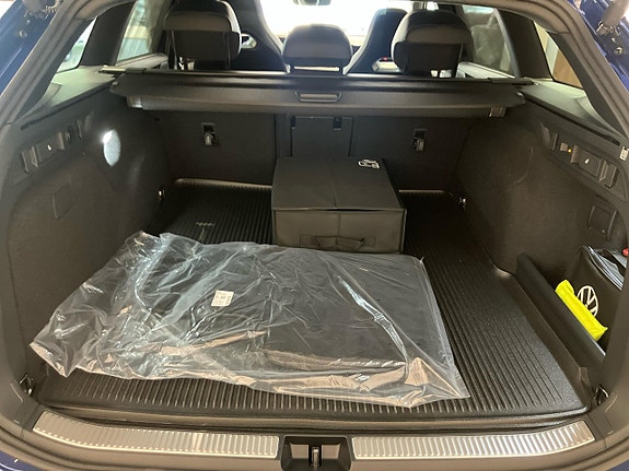 Volkswagen Passat 19 of 19