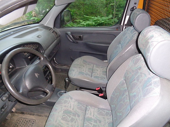 Citroen Berlingo Electrique 3 of 4