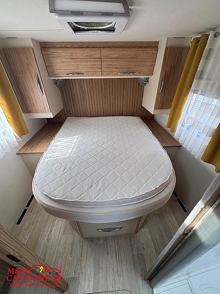 Pilote P746C Queenbed / Skinn / Maxxfan / 14 of 14