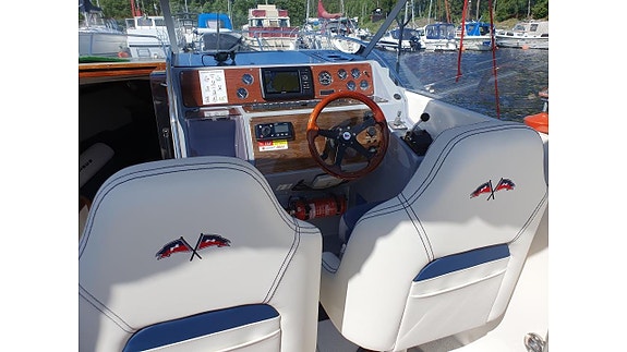 Nimbus 26 Epoca Coupé 1990 Volvo Penta KAD 42 -97 6 of 14