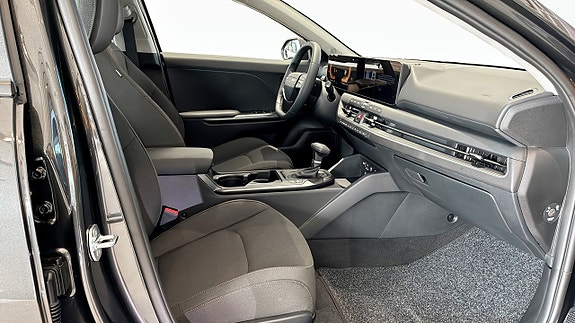 Kia K4 3 of 16