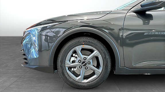 Kia K4 9 of 16