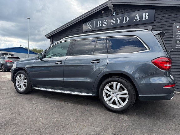 Mercedes-Benz GLS350 d 9 of 26