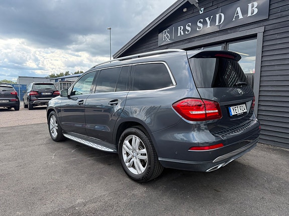 Mercedes-Benz GLS350 d 8 of 26