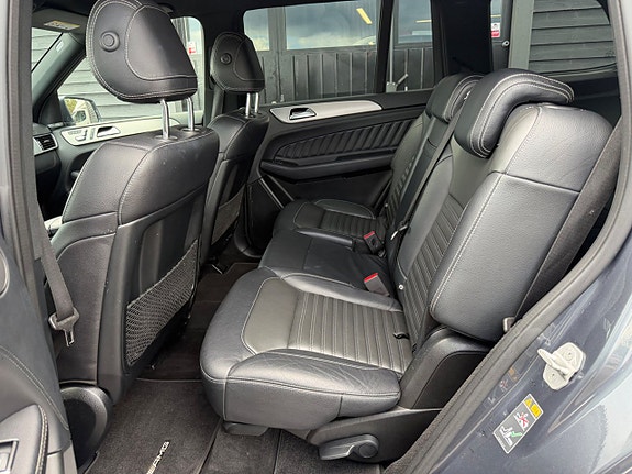 Mercedes-Benz GLS350 d 13 of 26