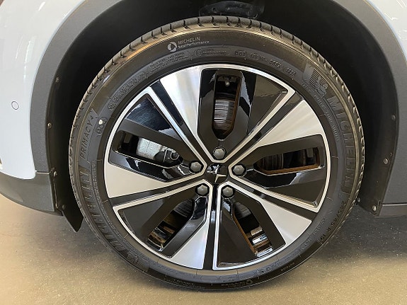 Polestar 2 12 of 17
