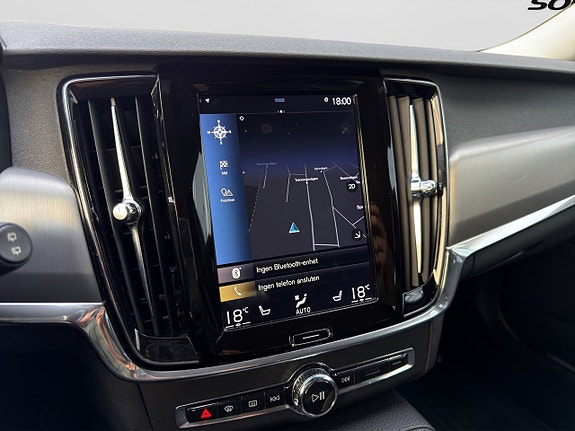 Volvo V90 12 of 28