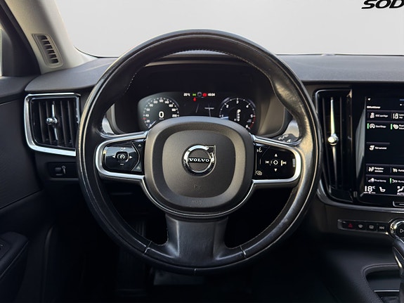 Volvo V90 9 of 28